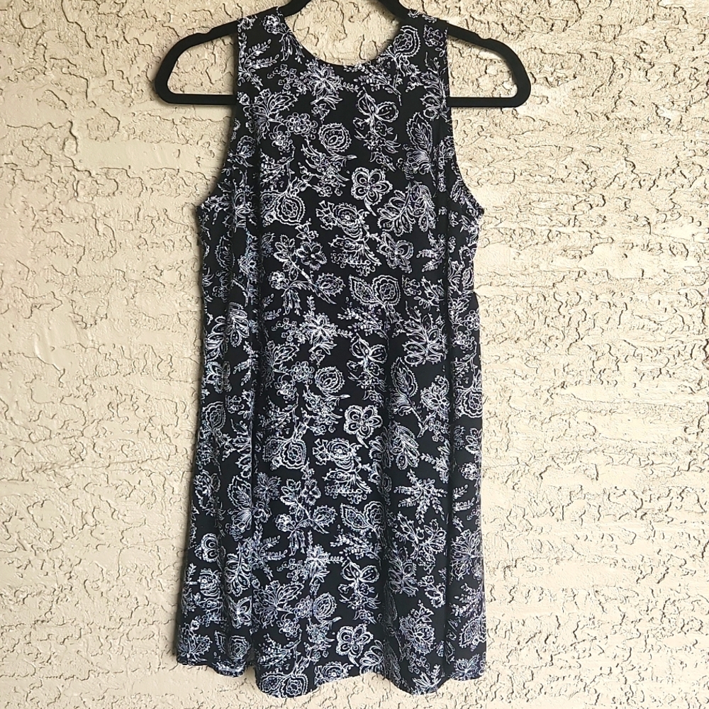 Old Navy Black And White Rayon Lightweight Floral Dress Size Small